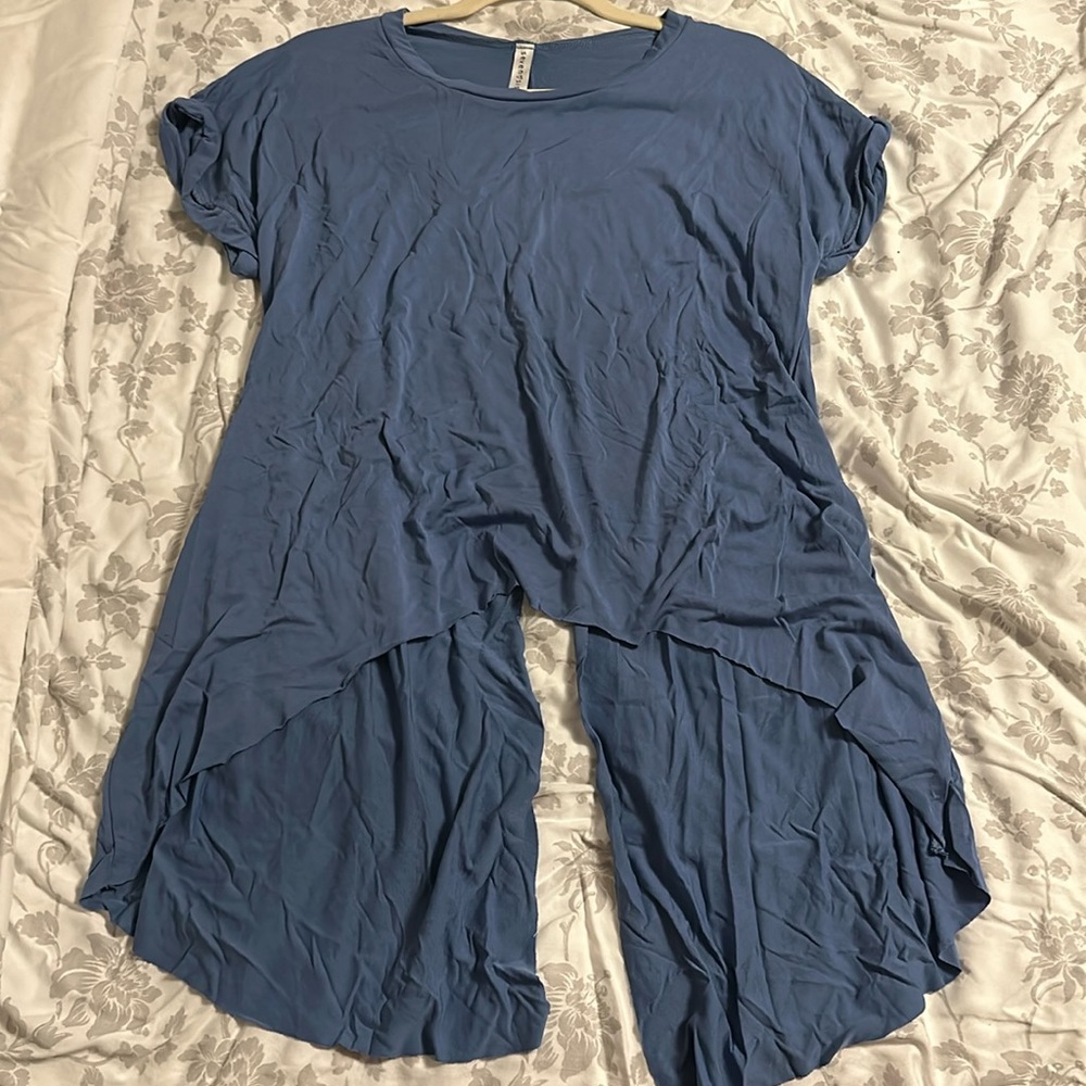 M Boutique Seven Sisters Blue T-shirt Short Sleeve Split Back Size L
